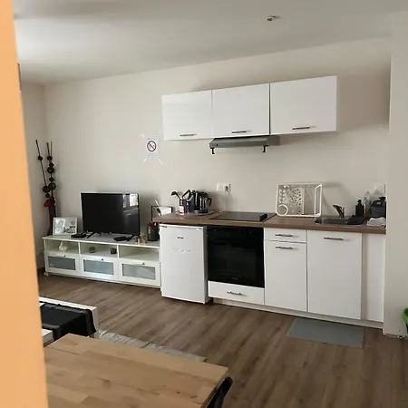 Christmas Market Cozy 1 Bedroom And 1 Convertible *